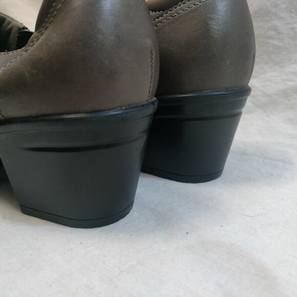 Clarks Emslie Craft Closed Toe Mules/Ankle Booties NWOT - Picture 2 of 8